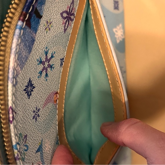 Dooney & Bourke Disney Crossbody Satchel NWOT - Picture 5 of 8